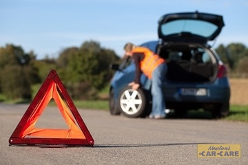 What to Keep in a Car Emergency Kit